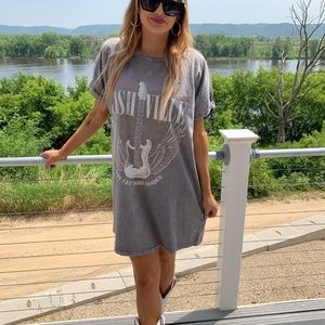 Graphic tee dress